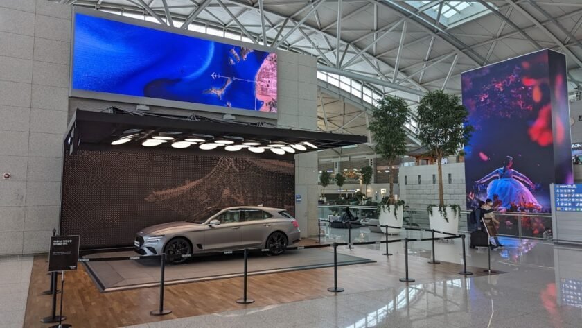 Genesis Flip-Dot Showcase at Seoul Incheon Airport (Photo: invidis)