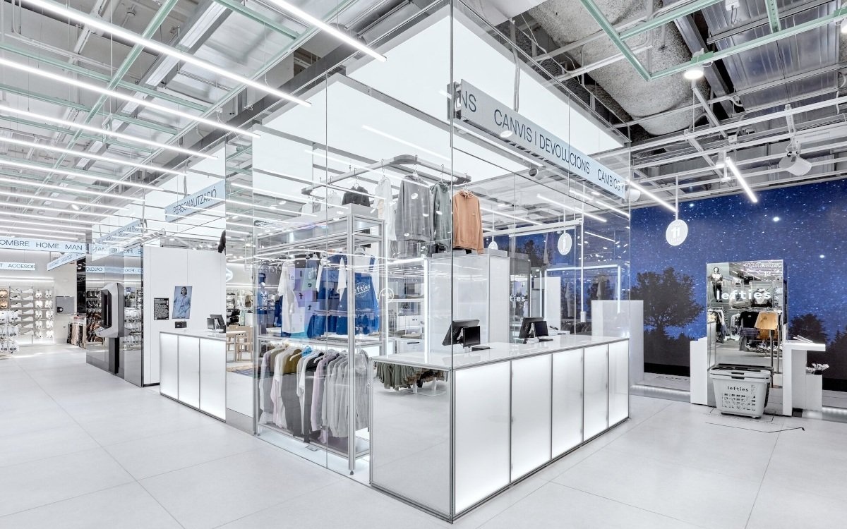 Inditex Lefties Diagonal in Barcelona (Photo: Lefties)