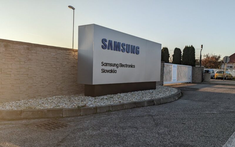The Wall is produced for Europe in Galanta, Samsung's plant in Slovakia. (Photo: invidis)