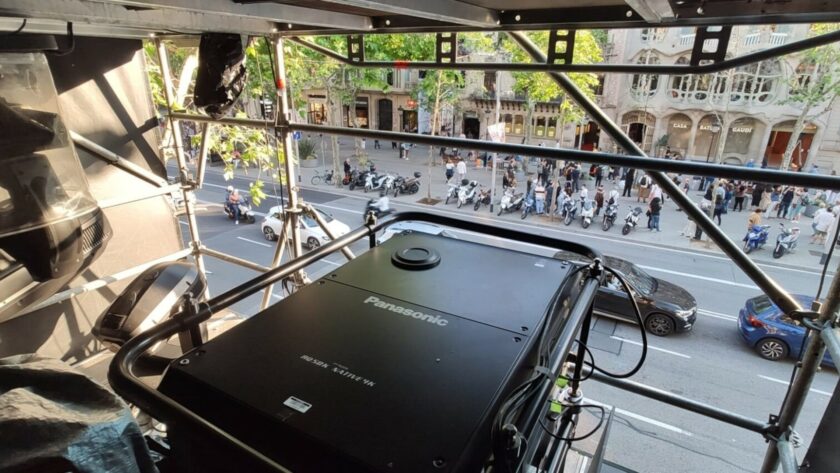 Refik Anadol projection mapping at ISE 2022 (Photo: Panasonic)