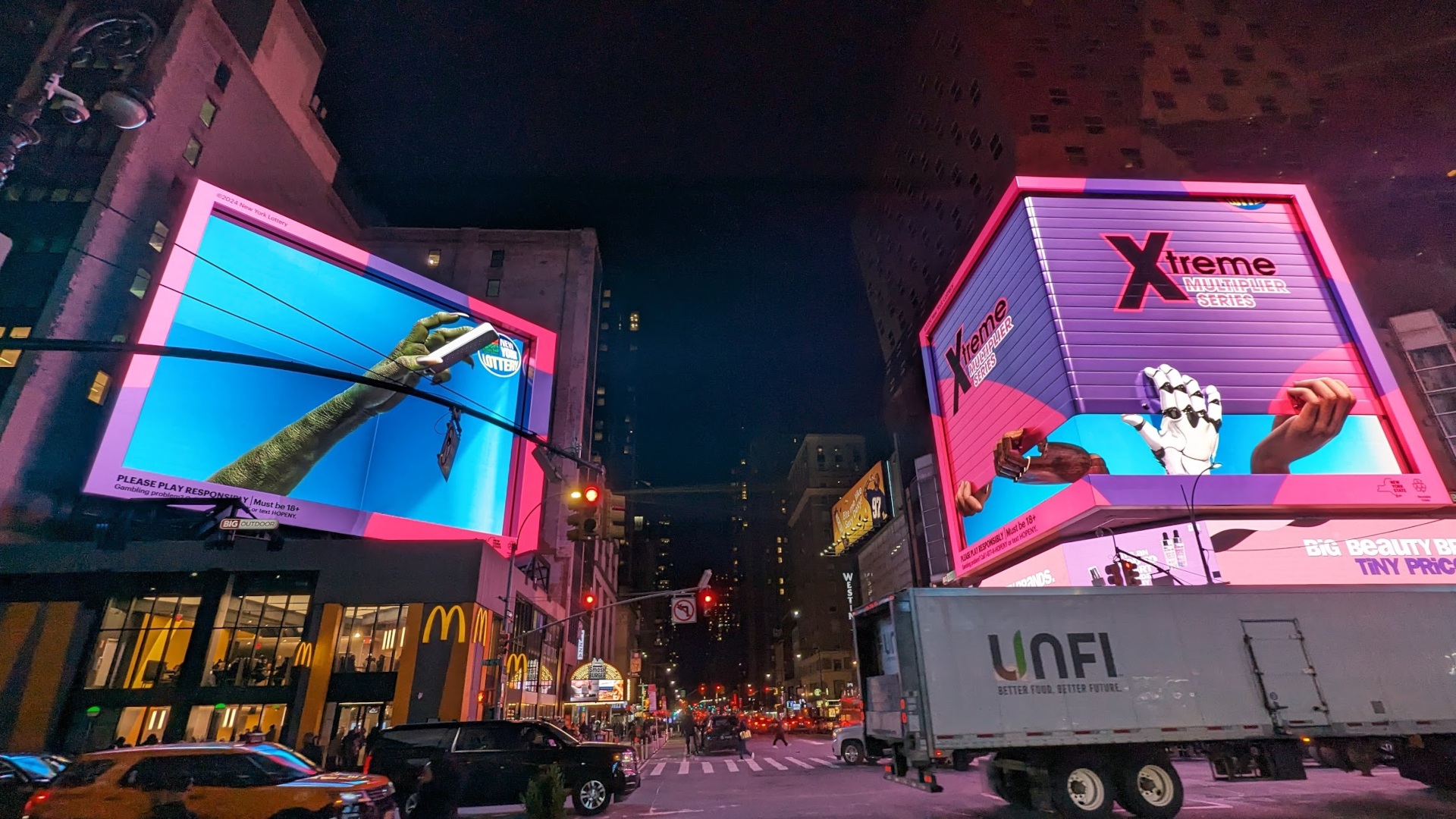 3D Billboards in New York City (Photo: invidis)