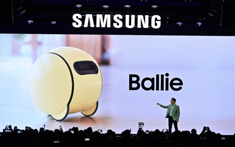 Ballie, a projector on wheels, was the product to steel the hearts on the CES stage. (Photo: Samsung)