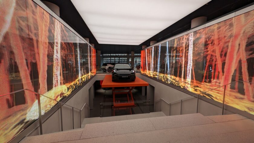 LED in Zeekr Amsterdam showroom (Photo: invidis)