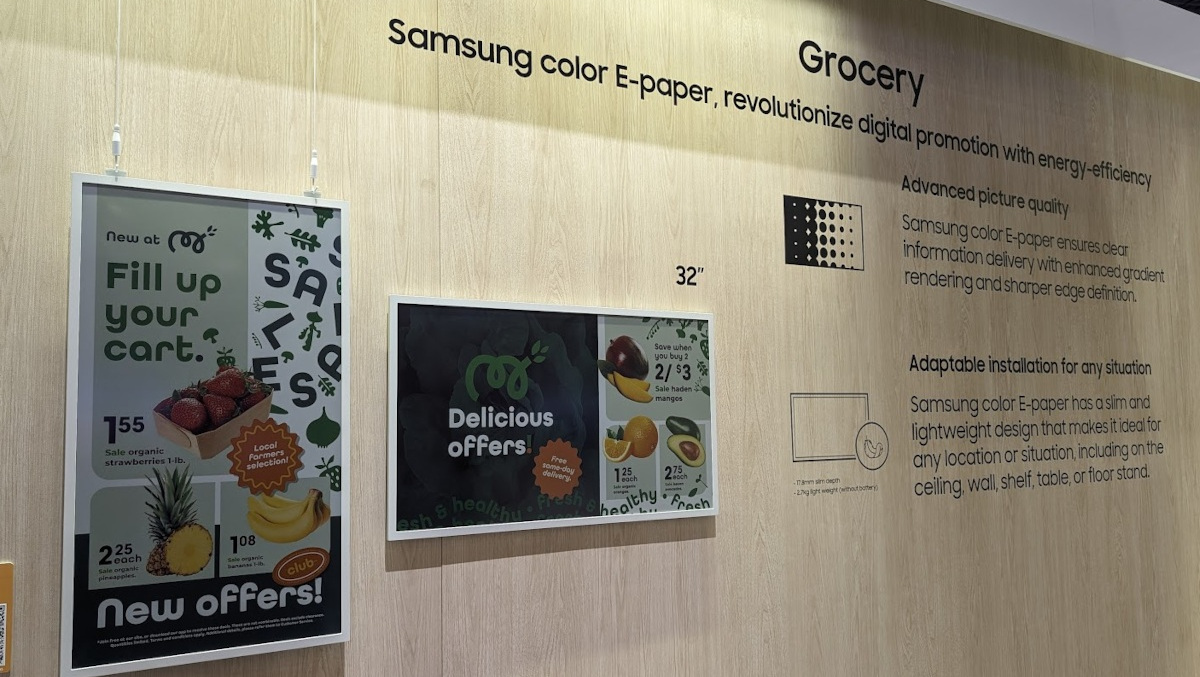 Samsung's first e-paper display in 32 inches, shown at Infocomm in Las Vegas (Photo: invidis)