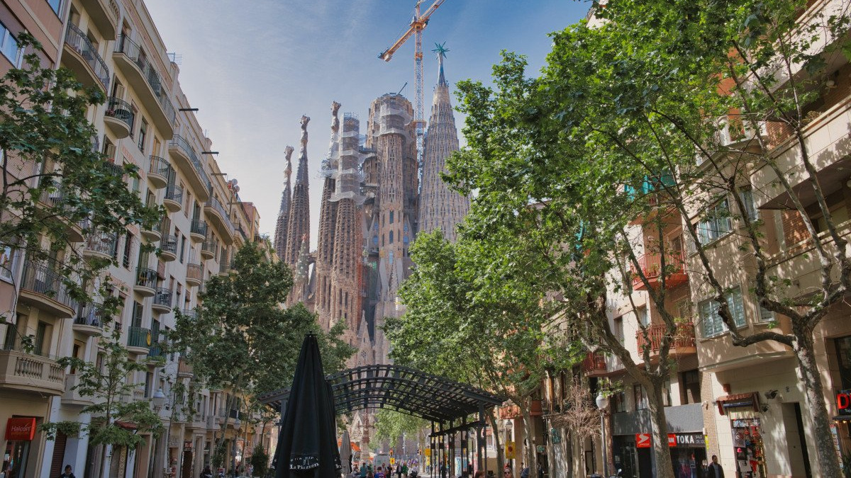 Spain's integrators are active worldwide - Sagrada Familia in Barcelona (Photo: Yu/Unsplash)