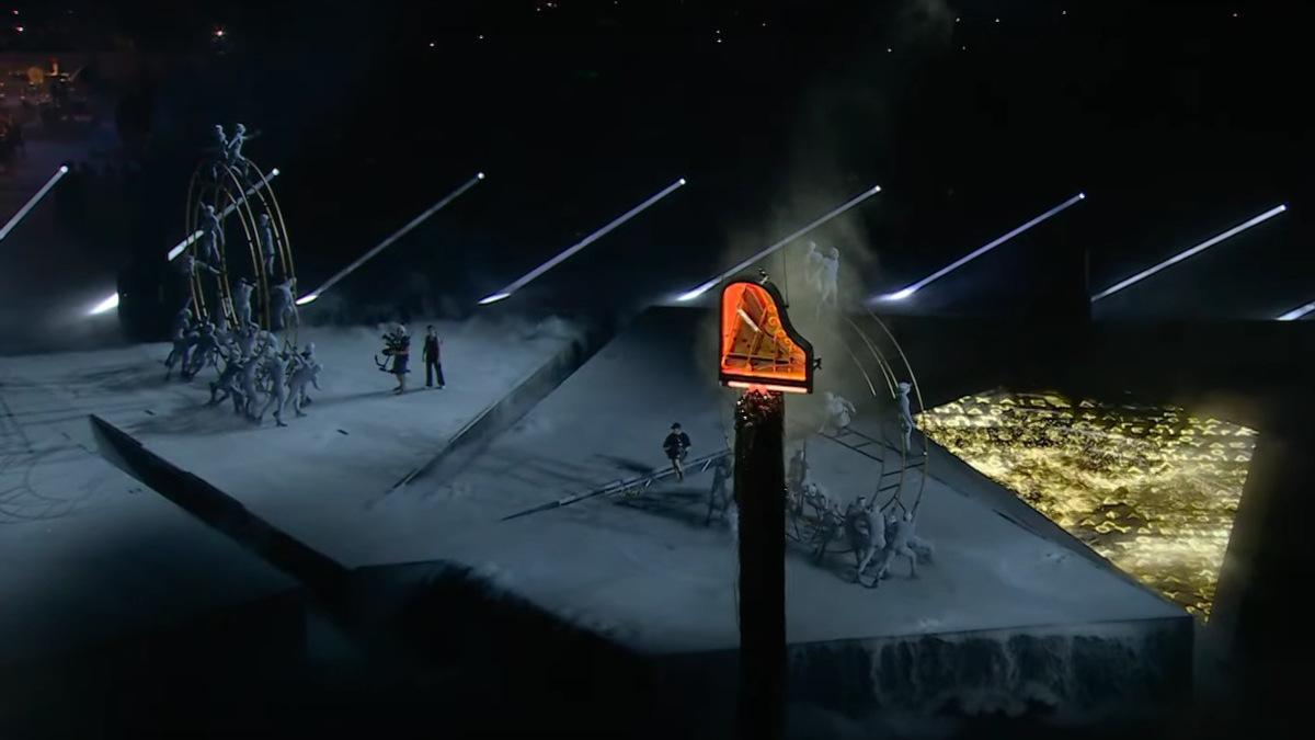 The reenactment of the search for the Olympic origins was the cantral part of the Olympic closing ceremony in Paris (Photo: ZDF/Screenshot)