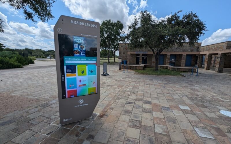 IKE Smart City kiosk in San Antonio (Photo: invidis)