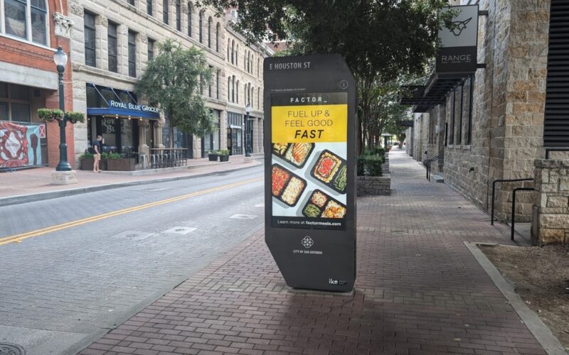 IKE Smart City kiosk in San Antonio (Photo: invidis)