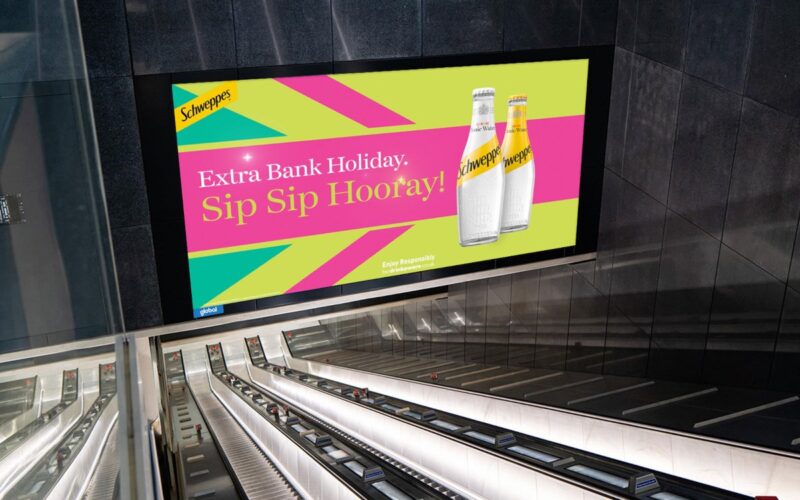 DooH in London's Elizabeth Line (Photo: TfL)