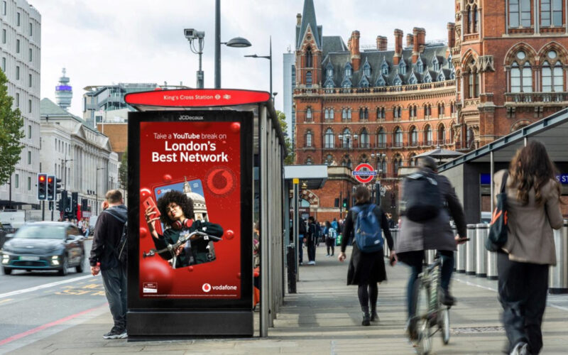 JC Decaux will continue managing the Transport for London ad network for the next eight years. (Photo: JCDecaux)