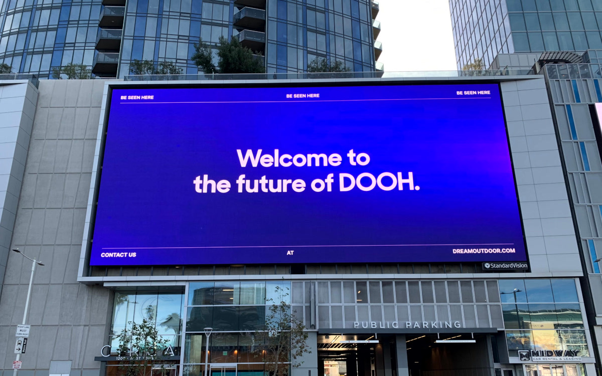 This year could decide a lot about the future of DooH which is proclaimed here by Dream Outdoor in LA. (Image: invidis)