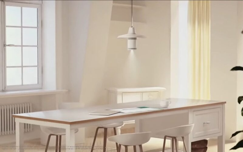Samsung The Freestyle integrated into a lamp socket (Image: Samsung)