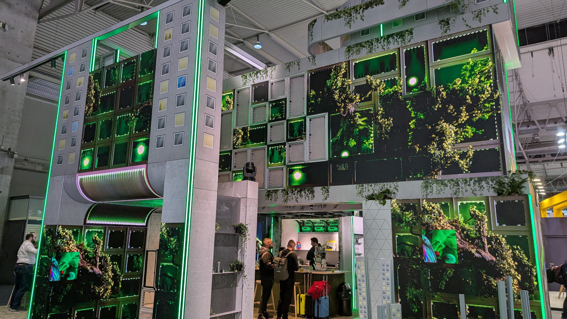 There were some booths designed accordingly, but the overall, the topic of Green Signage wasn't that visible on ISE 2025. (Photo: invidis)