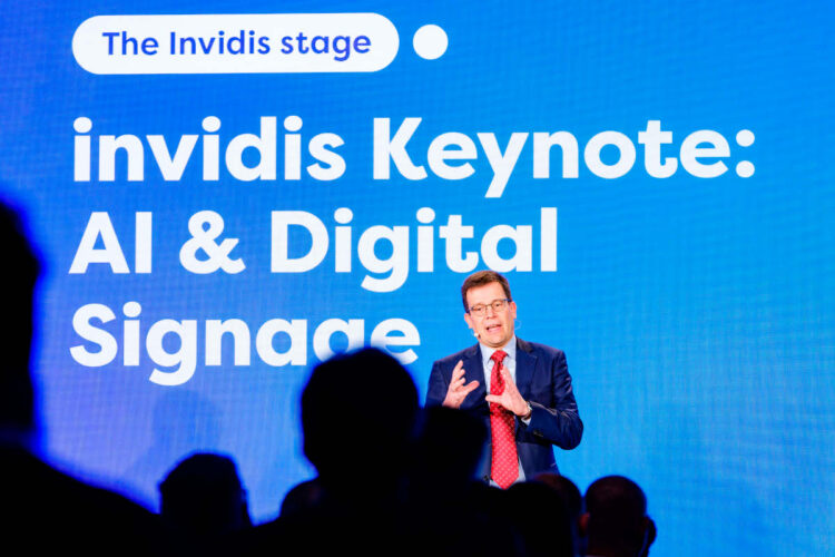 Stefan Schieker from invidis will give an AI keynote at the Breakfast. (Image: invidis)