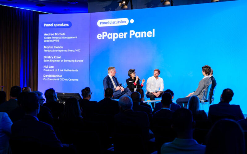 E-paper panel at DSS Europe (Image: invidis)