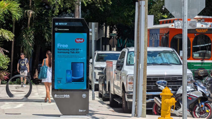 IKE Kiosks in Miami (Image: invidis)