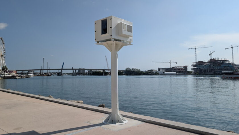 Outdoor Projector at Bayfront Miami (Image: invidis)
