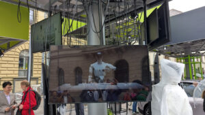 Don’t Get Tangled – The Cable Conundrum in Digital Signage