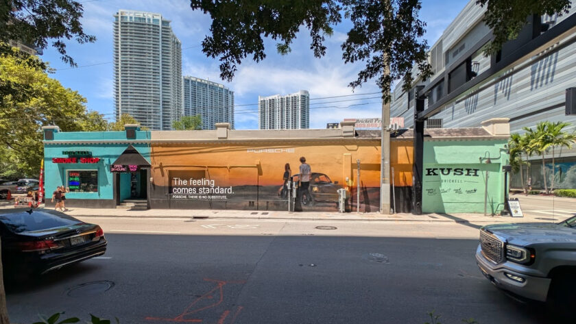 Porsche Mural in Miami (Image: invidis)