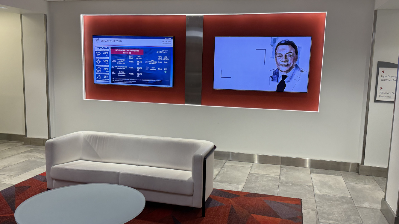 Digital Signage at Delta ATL (Image: invidis)
