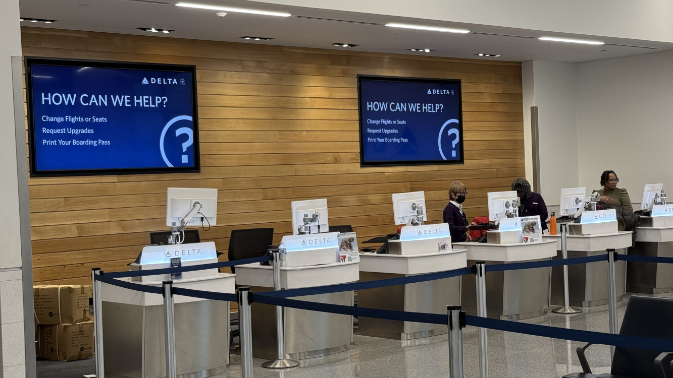 Digital Signage at Delta ATL (Image: invidis)