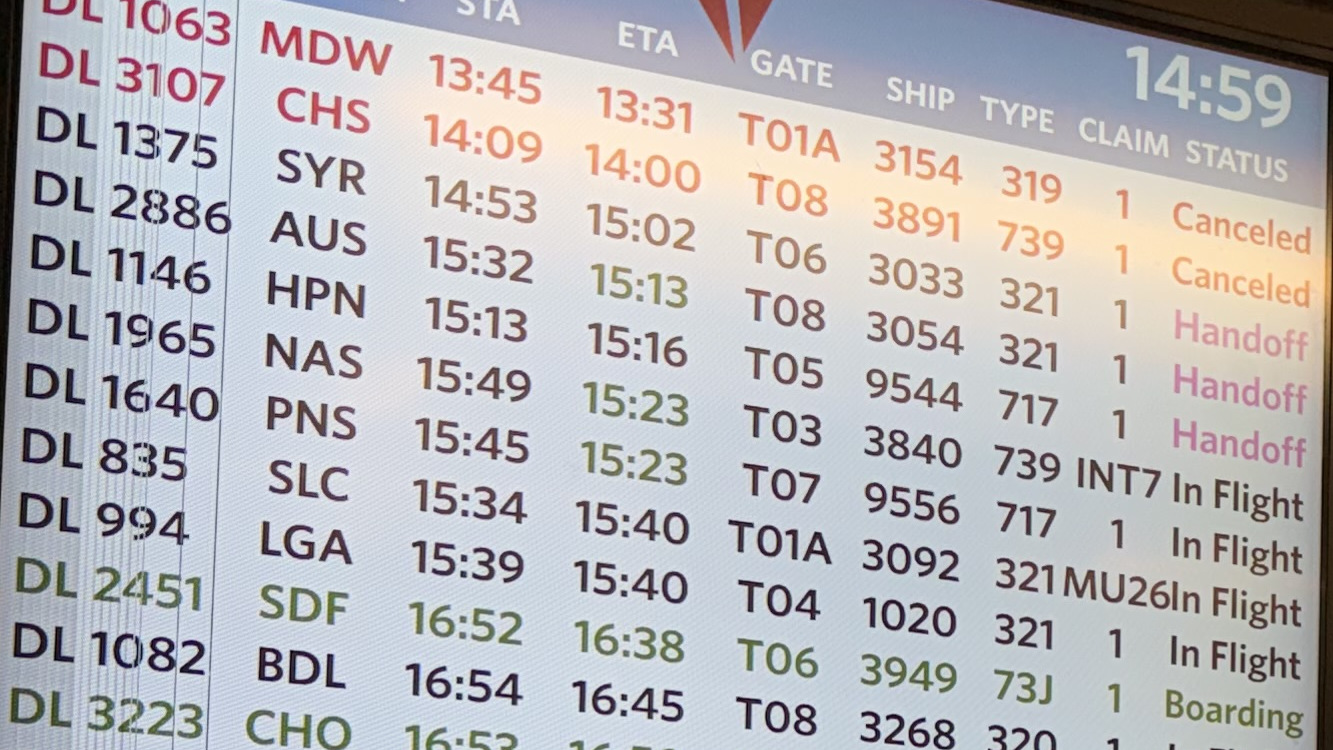 Digital Signage at Delta ATL (Image: invidis)