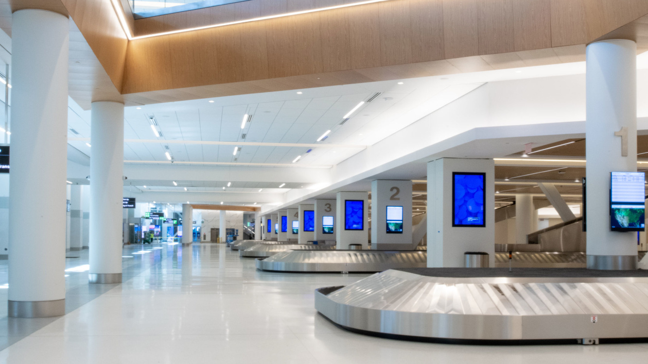 Delta Digital Signage at LGA (Image: Delta)