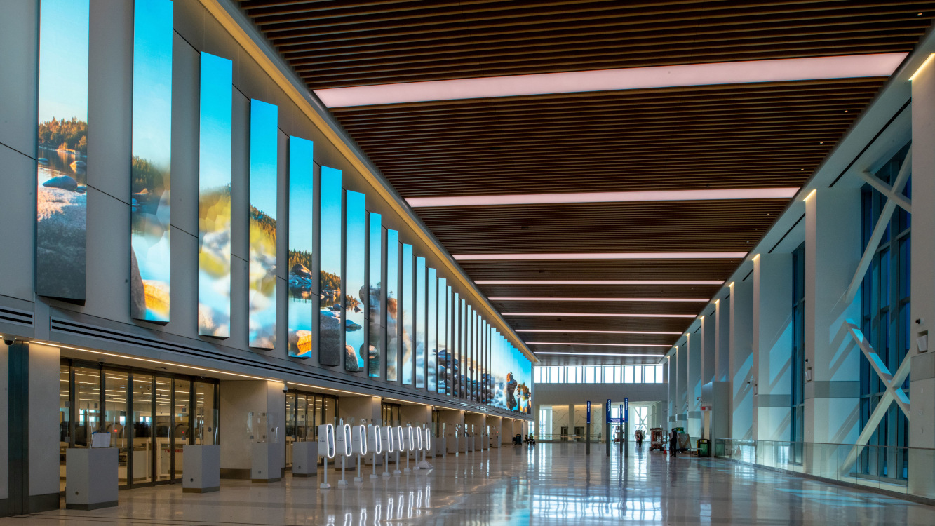 Delta Digital Signage at LGA (Image: Delta)