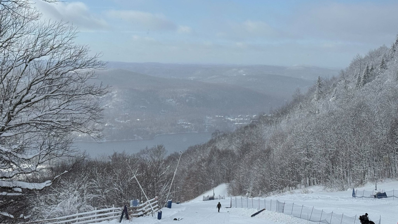 Broadsign raising funds for charity at 24h ski race (Image: Broadsign)