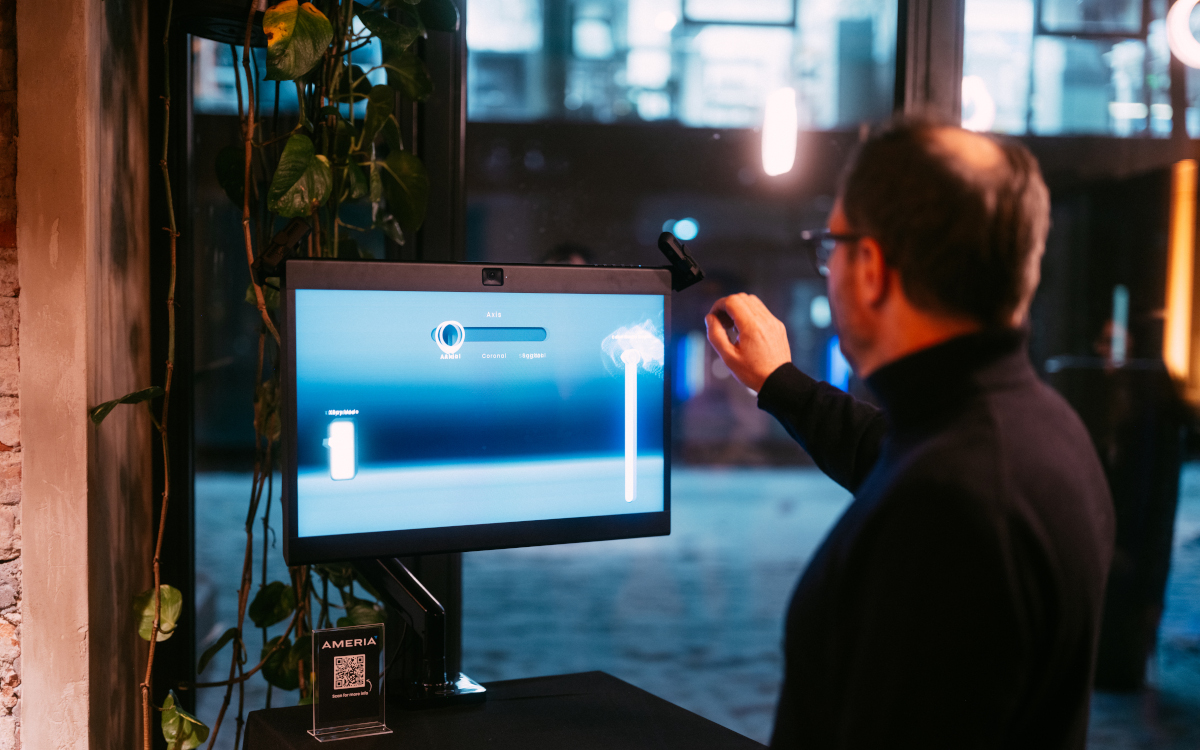 Sony's Spatial Reality Display with Ameria's Starkit (Image: Viktor Strasse/Ameria)