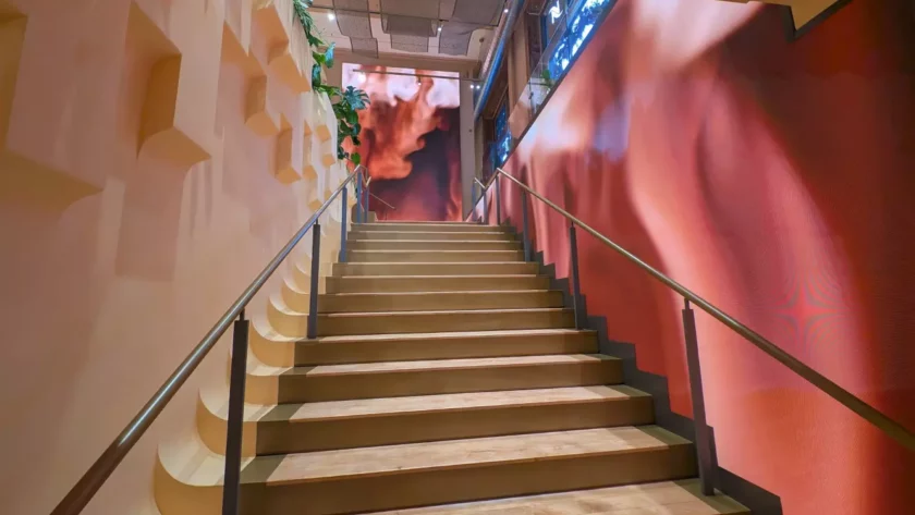 invidis invites all Digital Sigange, DooH, and Retail Media companies to participate in our survey. (Image: invidis)