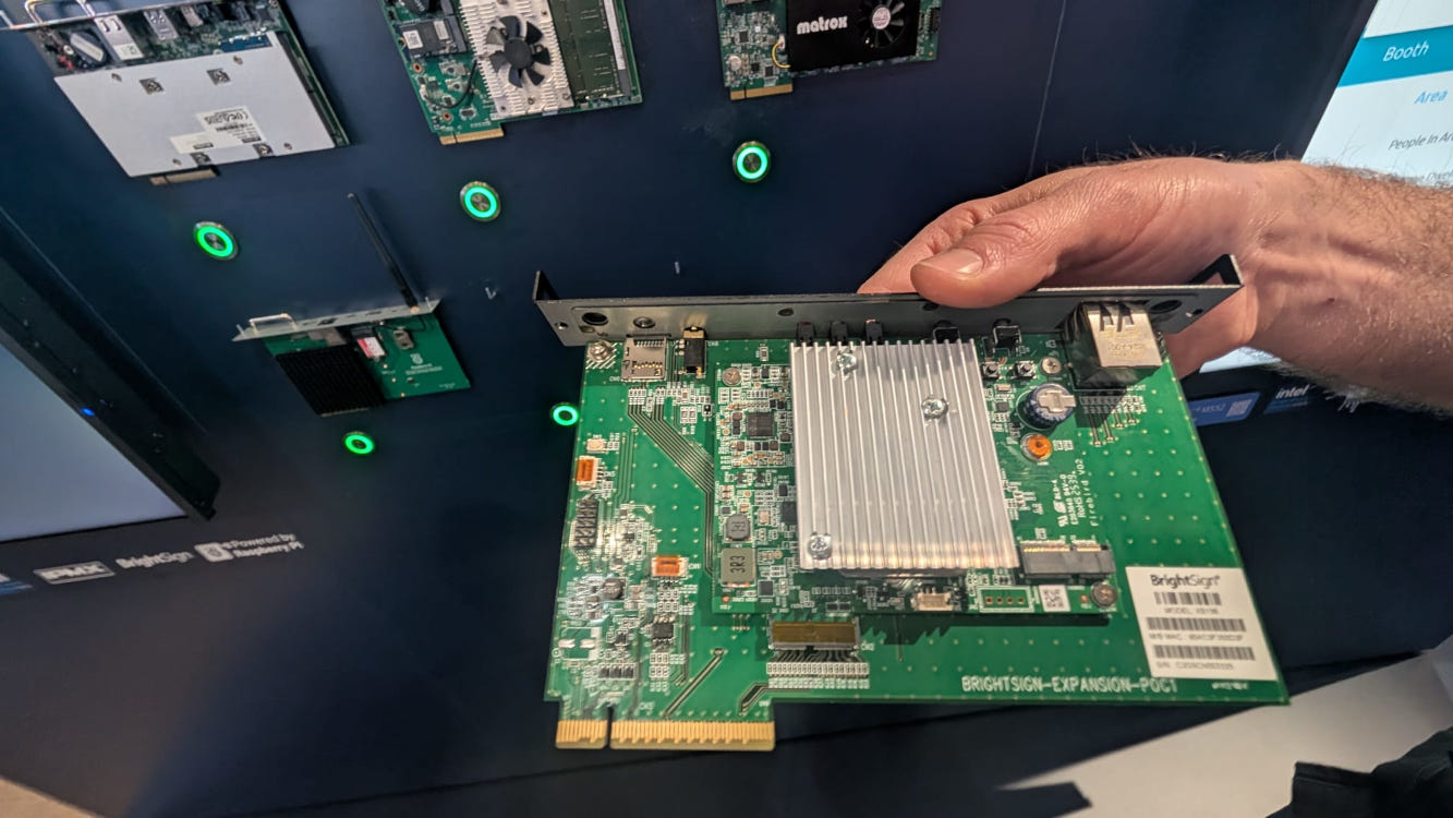 Brightsign Built-in SDM module for Sharp displays (Image: invidis)