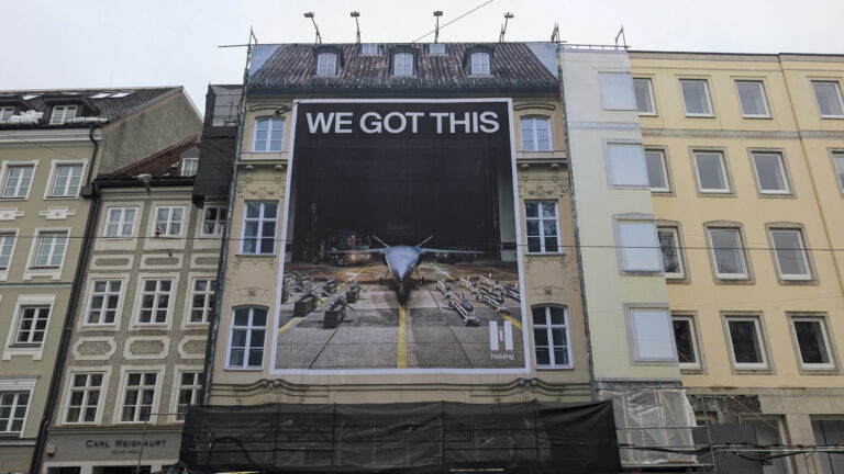 Defense OoH Campaign in Munich (Image: invidis)