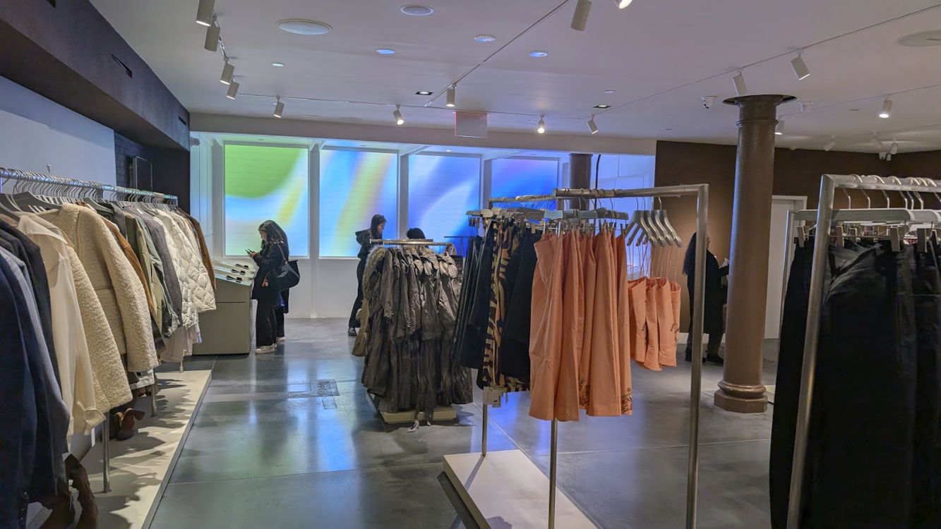 Urban Revivo flagship in SoHo (Image: invidis)