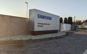 Samsung Shuts Down European Plant