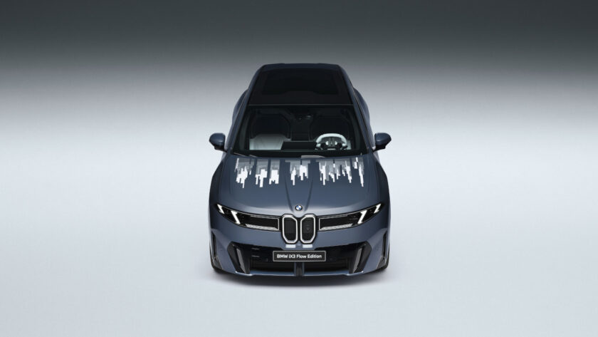 BMW integrates E-Paper into engine hood (Image: E Ink)