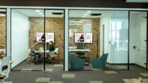 Idle Teams Rooms Screens Become Signage with Roomstream