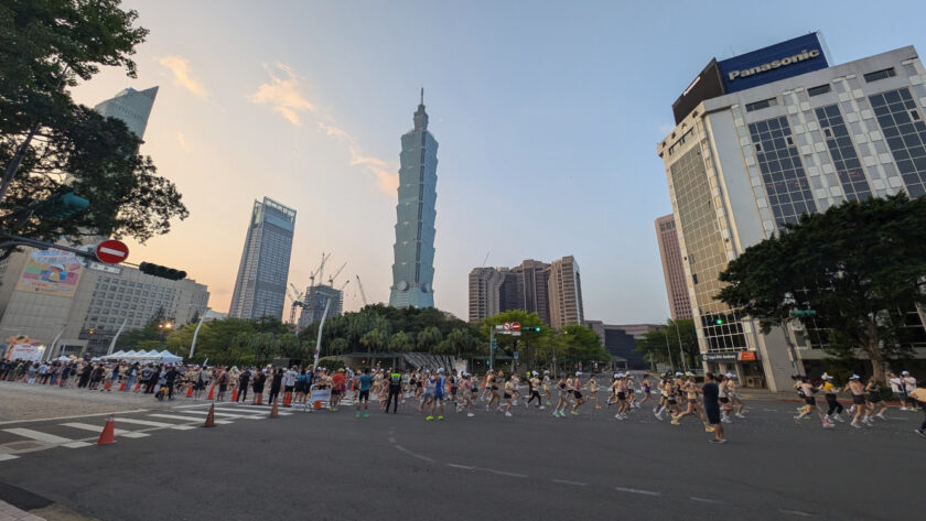 Sunday morning run in downtown Taipei (Image: invidis)
