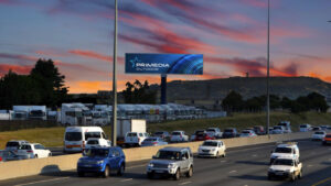 Battery-powered DooH keeps traffic lights running