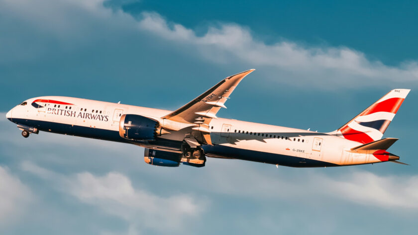 Infocomm Visitors from UK Experience Fire on Plane