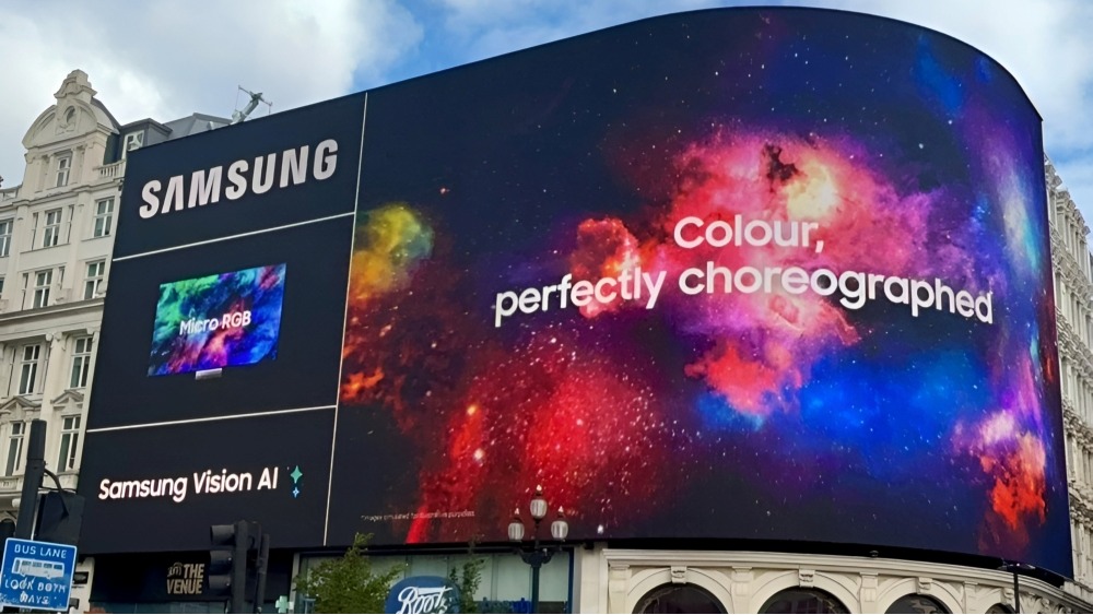 Iconic DooH: Samsung Takes MicroRGB Campaign to Global Landmarks
