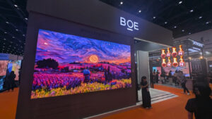 Chinese Challengers Take Center Stage
