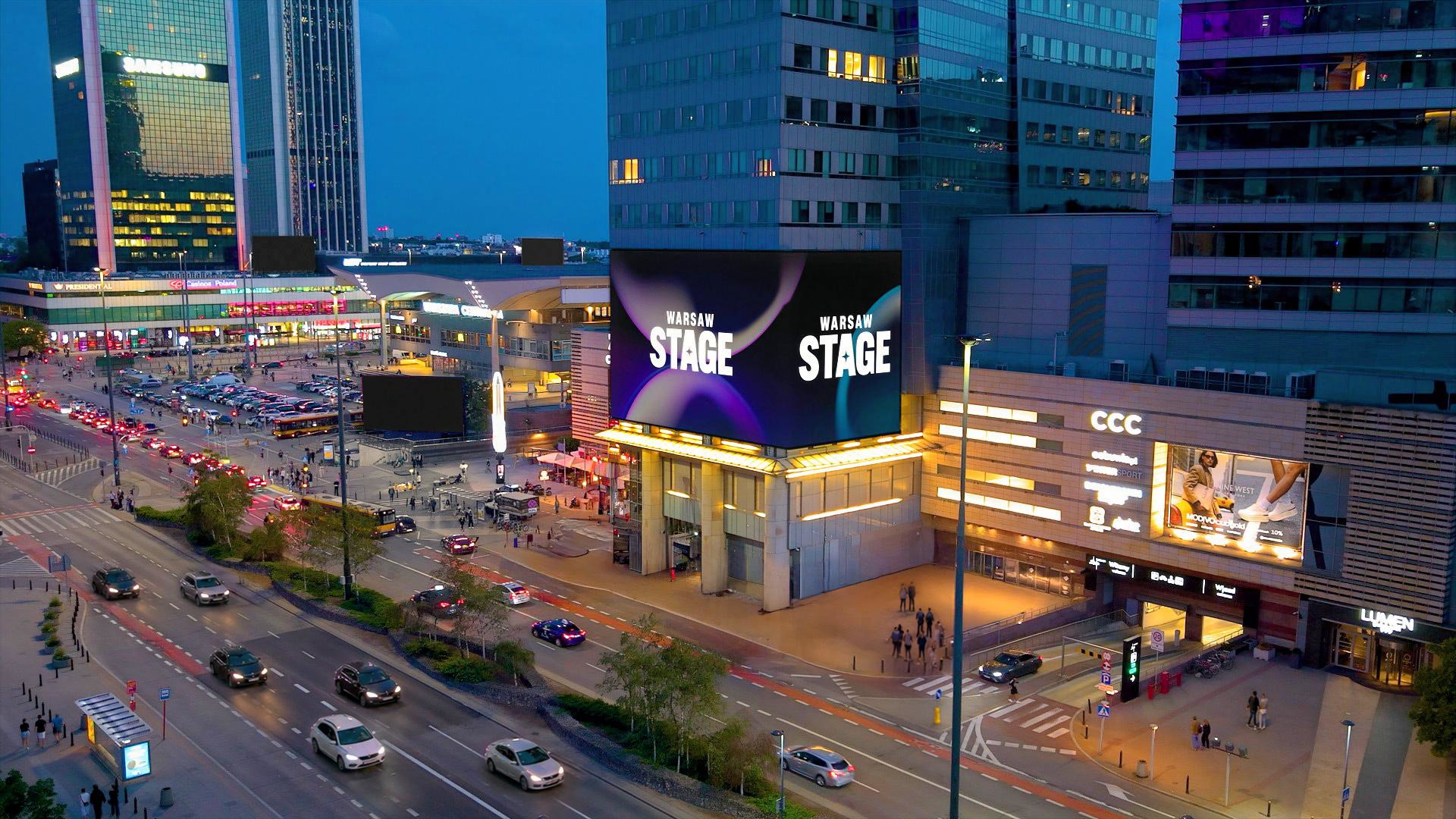 Digital Network's Warsaw Stage anchors the entrance to Złote Tarasy in one of Warsaw's busiest retail and transport hubs. (Image: Digital Network)