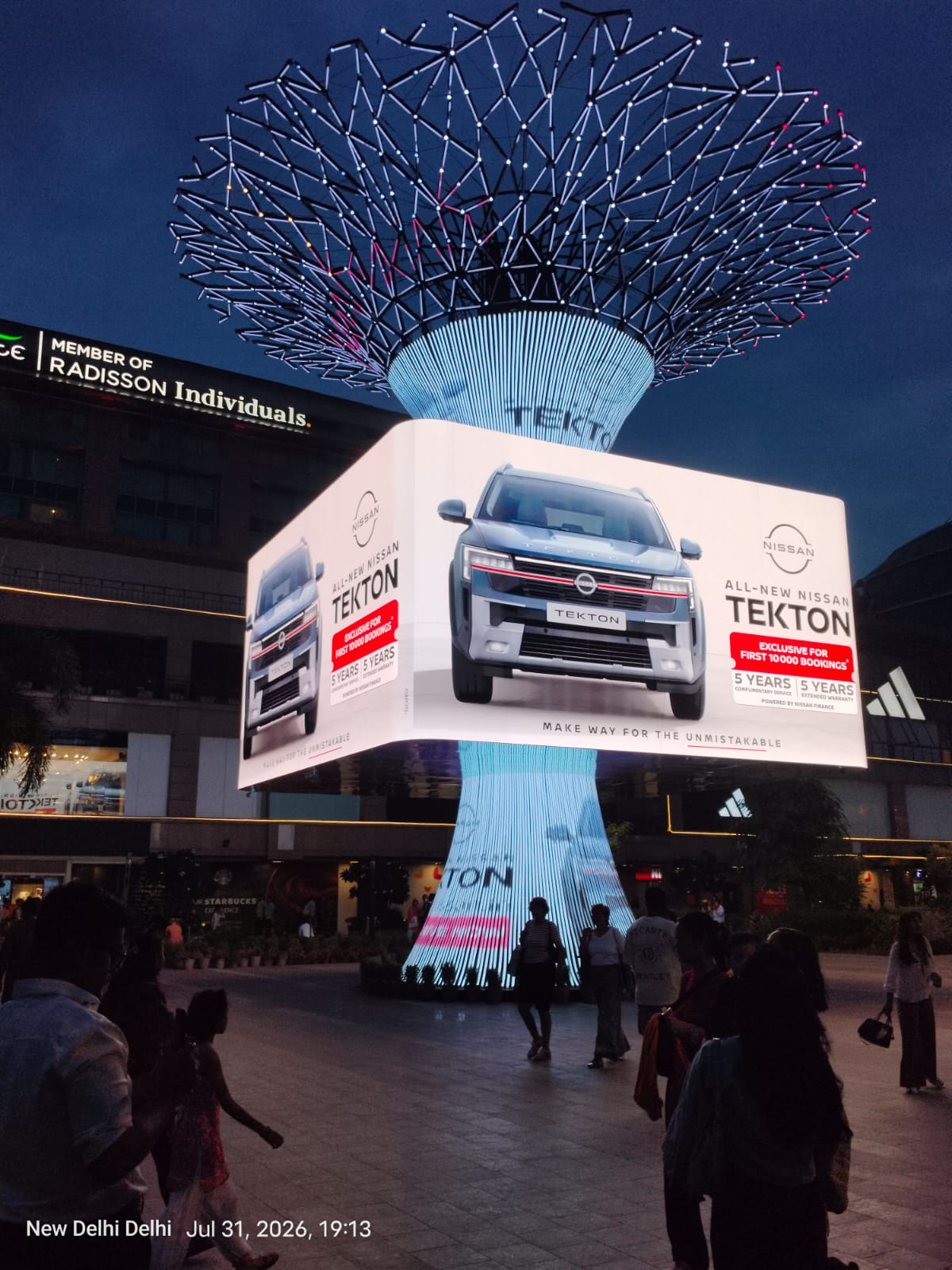 DooH Campaign on Skycom's Social Tree in Delhi (Image: Skycom)