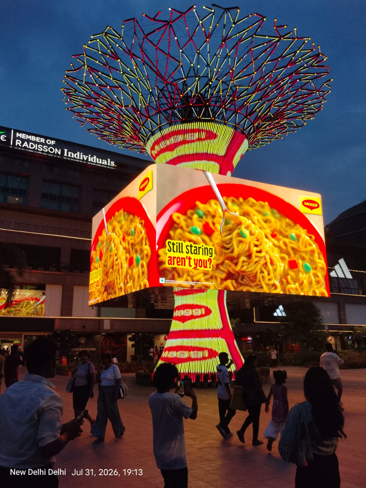 DooH Campaign on Skycom's Social Tree in Delhi (Image: Skycom)