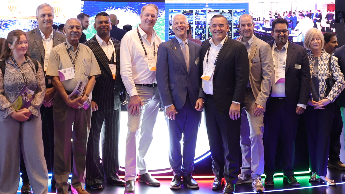 Forté and Avixa Management at Infocomm India (Image: Avixa)