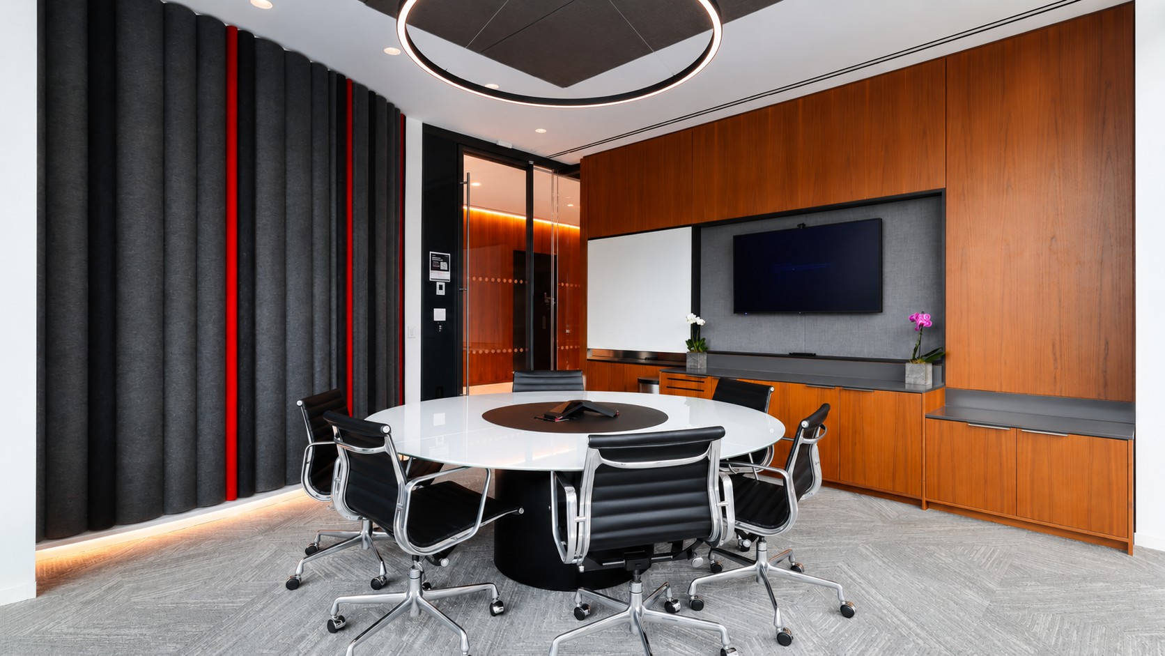 Global Relay’s distributed AV system extends to meeting and huddle rooms throughout its New York headquarters (Image: JRM Construction Management)