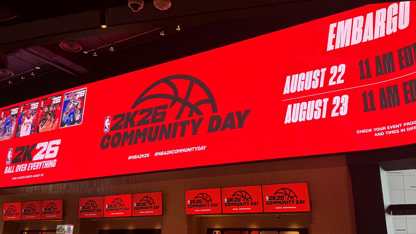 Splash Sports Bar can divide its curved LED wall into multiple content zones for live broadcasts, event information and branded visuals (Image: 22Miles)