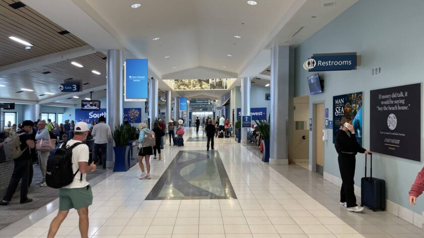 Clear Channel Outdoor Expands DooH at Florida Airport