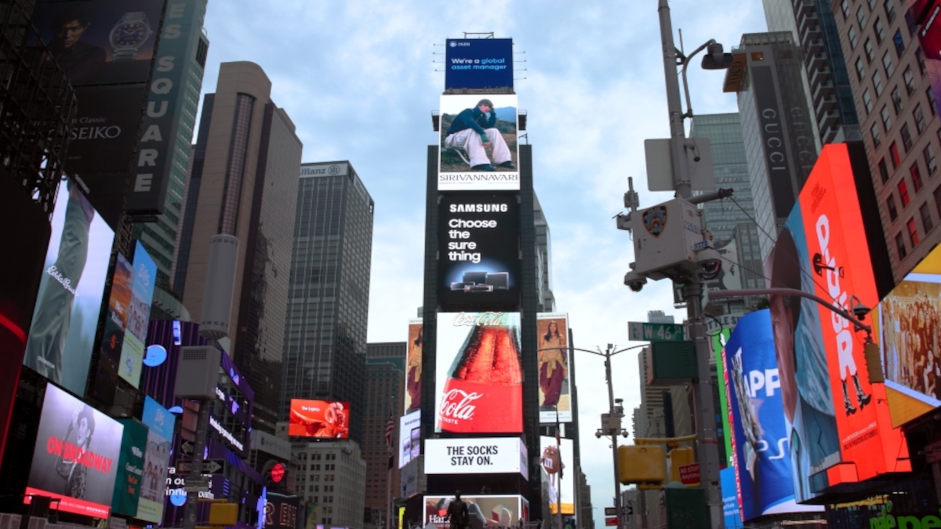 Times Square and Piccadilly: Samsung’s Global SSD Campaign - Samsung is advertising its SSDs in Times Square in New York until the end of October. (Image: Samsung) Samsung is advertising its SSDs in Times Square in New York until the end of October. (Image: Samsung)